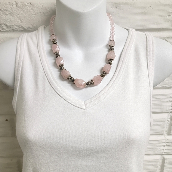 Rose Quartz Beaded Necklace - Picture 3 of 10